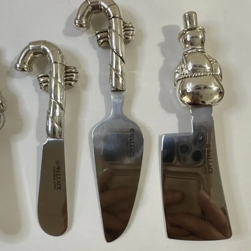 Wallace Christmas Tree Snowman Candy Cane Cheese Knife Spreader 5 Piece Set